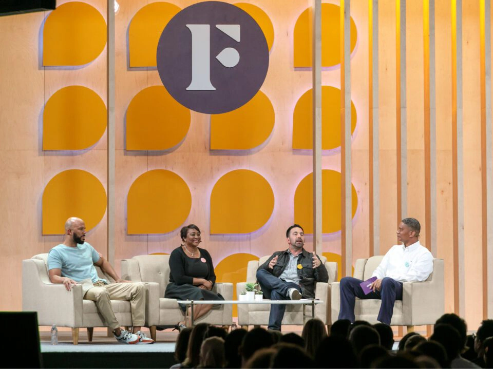 Attendees networking at Slack Frontiers conference